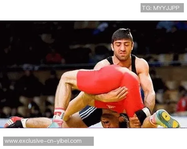 新浪爆笑足球带你领略足球场上的幽默瞬间与搞笑趣事